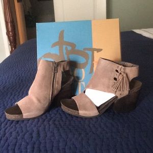 OTBT Flower Child leather Sandal Booties
